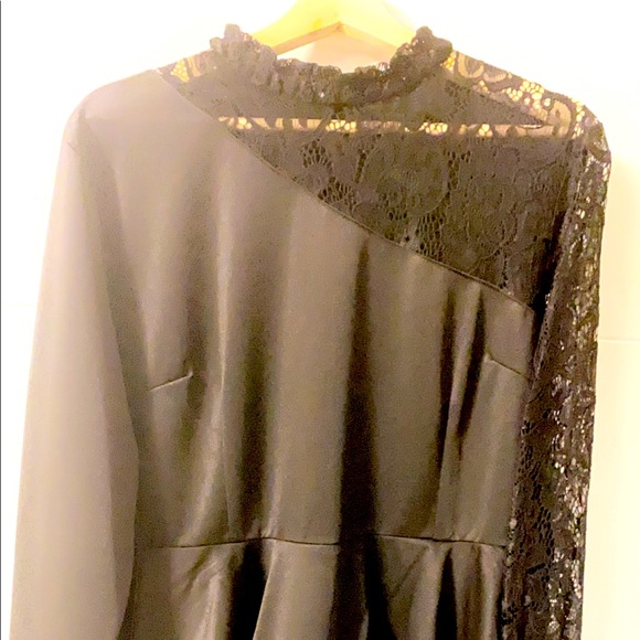 Black dress - Picture 1 of 2